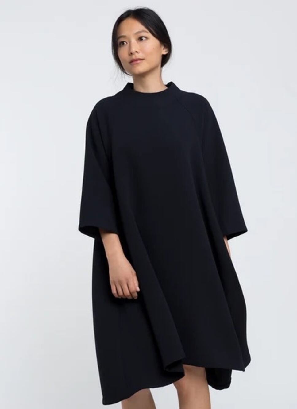 Kaarem Sim Long Sleeve Raglan Black Blue Dress Large